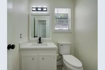 5519 Sheraton Oaks Drive, Houston, TX 77091 - Photo 11