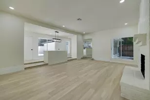 5519 Sheraton Oaks Dr, Houston, TX 77091 - Photo 5