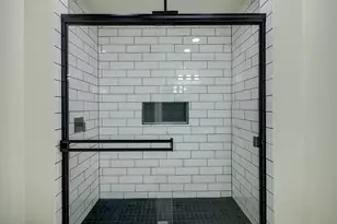 5519 Sheraton Oaks Dr, Houston, TX 77091 - Photo 17