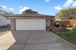 7034 Kingston Cove Ln, Willis, TX 77318 - Photo 31