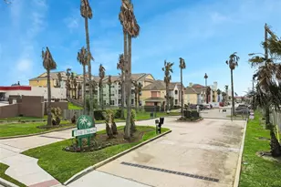 7000 Seawall Blvd, Galveston, TX 77551 - Photo 25