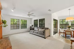 27 Sky Terrace Pl, The Woodlands, TX 77381 - Photo 17