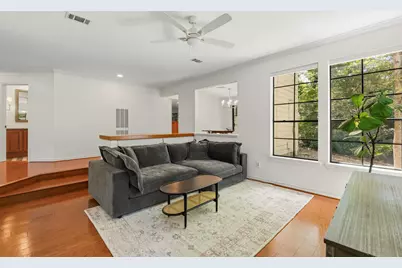 27 Sky Terrace Place, The Woodlands, TX 77381 - Photo 5