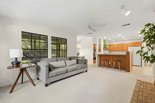 27 Sky Terrace Pl, The Woodlands, TX 77381 - Photo 15