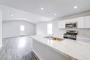 115 Pne Br Ct, Lufkin, TX 75904 - Photo 3