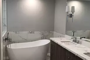 5258 Ariel St, Houston, TX 77096 - Photo 7