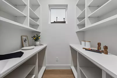 107 E 24th Street, Houston, TX 77008 - Photo 13