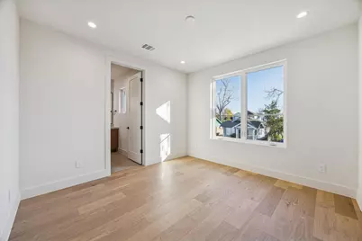 107 E 24th Street, Houston, TX 77008 - Photo 27