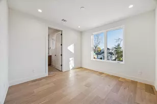 107 E 24th St, Houston, TX 77008 - Photo 27