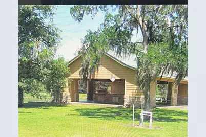 103 Vintage Oaks Court, Angleton, TX 77515 - Photo 5