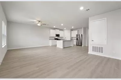 11962 Wisteria Meadows Drive, Willis, TX 77318 - Photo 9