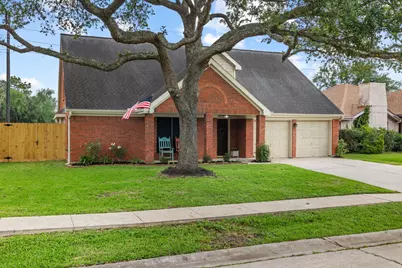 2915 Bentley Court, Pearland, TX 77584 - Photo 5