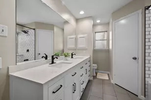 2915 Bentley Ct, Pearland, TX 77584 - Photo 19