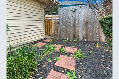 818 Olney Oak Drive, Houston, TX 77079 - Photo 43