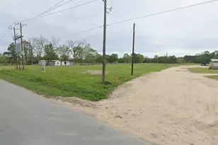 9425 Plum Grove Rd, Cleveland, TX 77327 - Photo 5