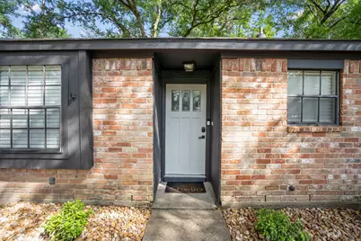 104 W White Willow Circle Circle, The Woodlands, TX 77381 - Photo 3
