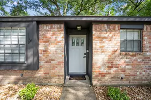 104 W White Willow Circle Circle, The Woodlands, TX 77381 - Photo 3