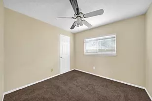 11734 Fairpoint Dr, Houston, TX 77099 - Photo 17