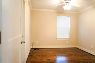 2812 Avenue M, Galveston, TX 77550 - Photo 9