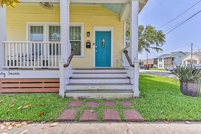 3927 Bernardo De Galvez Avenue, Galveston, TX 77550 - Photo 9
