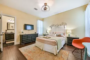 3927 Bernardo De Galvez Ave, Galveston, TX 77550 - Photo 17