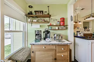 3927 Bernardo De Galvez Ave, Galveston, TX 77550 - Photo 35