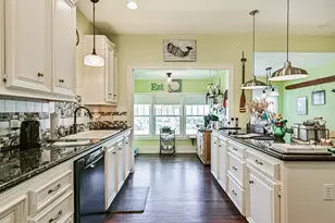 3927 Bernardo De Galvez Ave, Galveston, TX 77550 - Photo 29