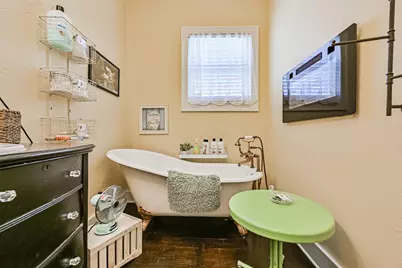 3927 Bernardo De Galvez Avenue, Galveston, TX 77550 - Photo 19