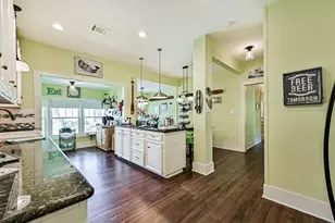 3927 Bernardo De Galvez Ave, Galveston, TX 77550 - Photo 35