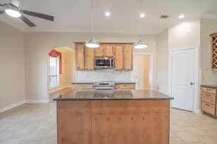 302 Mayad Blvd, Rosharon, TX 77583 - Photo 11