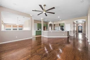 8931 Henrico Ln, Rosenberg, TX 77469 - Photo 13