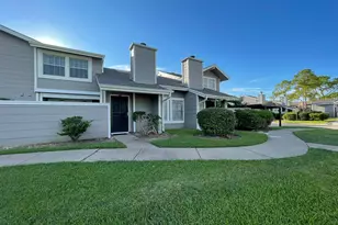 12250 Coppertree Ln, Houston, TX 77035 - Photo 11