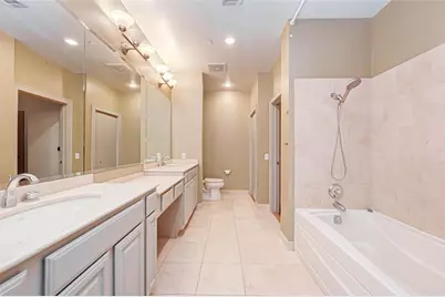 1616 Fountain View Drive #407, Houston, TX 77057 - Photo 25