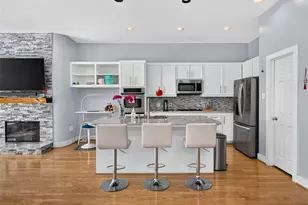 9825 Meredith Elise Ct, Houston, TX 77025 - Photo 13