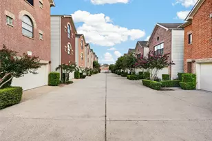 9825 Meredith Elise Ct, Houston, TX 77025 - Photo 5