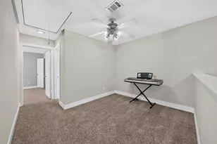 9825 Meredith Elise Ct, Houston, TX 77025 - Photo 35