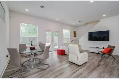 970 Highland Sound Lane, Houston, TX 77091 - Photo 9
