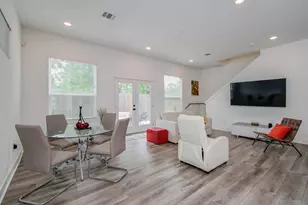 970 Highland Sound Ln, Houston, TX 77091 - Photo 9