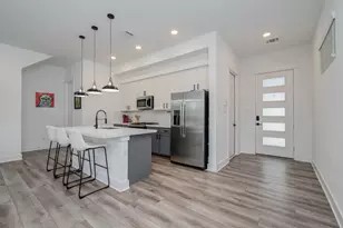 970 Highland Sound Ln, Houston, TX 77091 - Photo 3