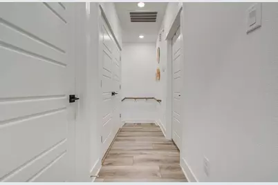 970 Highland Sound Lane, Houston, TX 77091 - Photo 13
