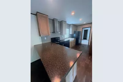 106 N 3rd Street, Highlands, TX 77562 - Photo 3