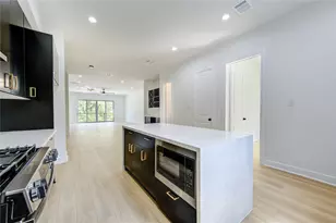 4531 Creekmont Dr, Houston, TX 77091 - Photo 5