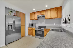 10415 Leawood Blvd, Houston, TX 77099 - Photo 15
