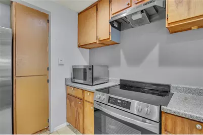 10415 Leawood Boulevard, Houston, TX 77099 - Photo 17