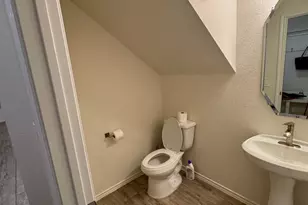 10412 Marston Vineyard Dr, Houston, TX 77025 - Photo 5