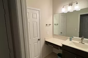 10412 Marston Vineyard Dr, Houston, TX 77025 - Photo 11