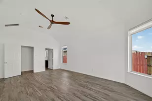 13019 Foxwood Creek Ln, Houston, TX 77044 - Photo 21