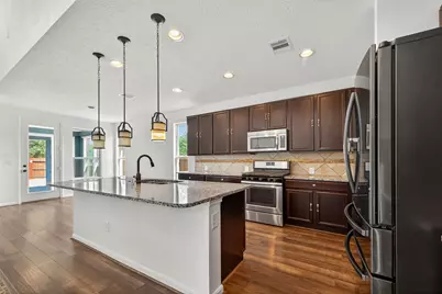 13019 Foxwood Creek Lane, Houston, TX 77044 - Photo 11