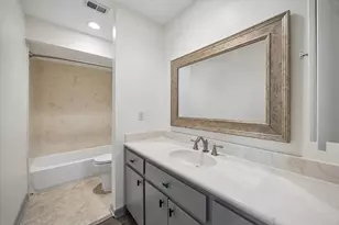 727 Bunker Hill Rd, Houston, TX 77024 - Photo 33