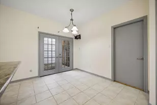 727 Bunker Hill Rd, Houston, TX 77024 - Photo 13